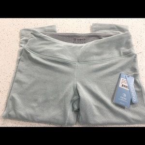 NWT- MPG Aqua/Light Grey Herringbone Crop Leggings